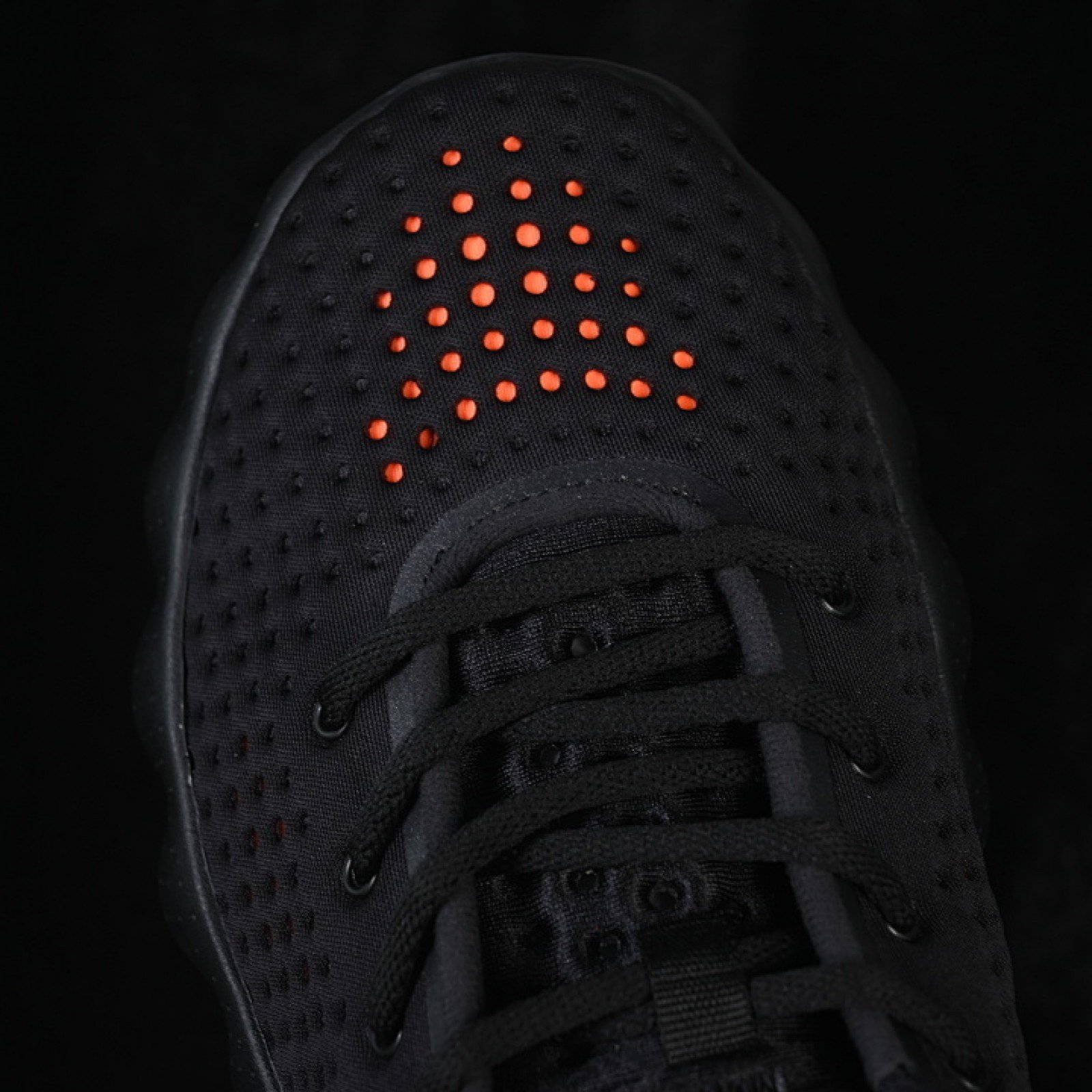 HQ4308 001 MIND 002 BLACK/HYPER CRIMSON/HYPER CRIMSON/CHROME WOMAN:36 39 MAN:40 45