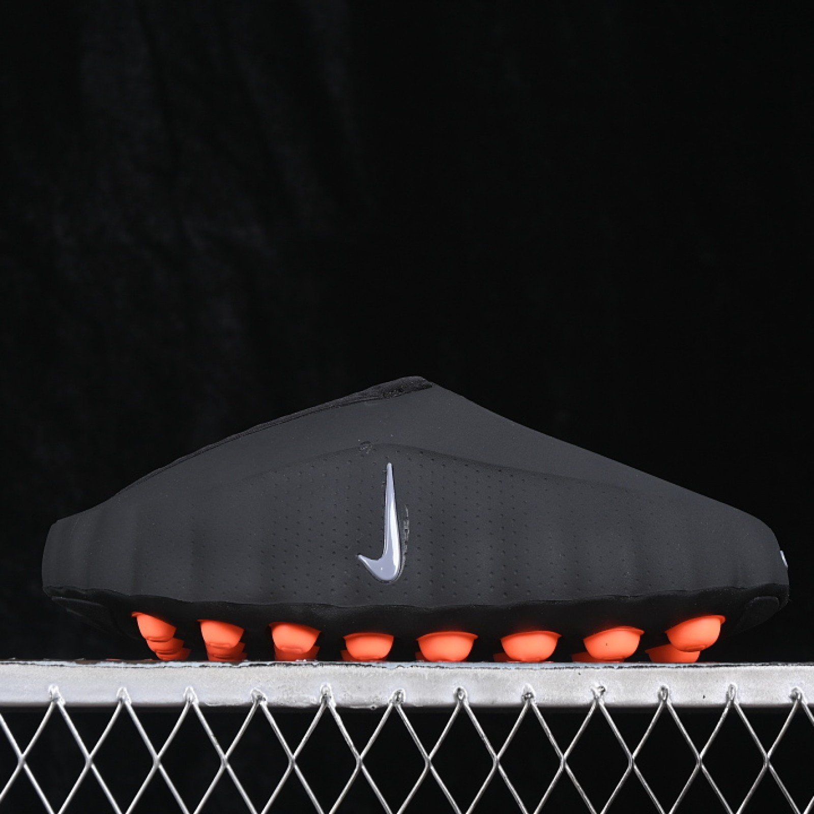 HQ4307 001 MIND 001 SLIDE BLACK/HYPER CRIMSON/WHITE/CHROME WOMAN:36 39 MAN:40 47.5
