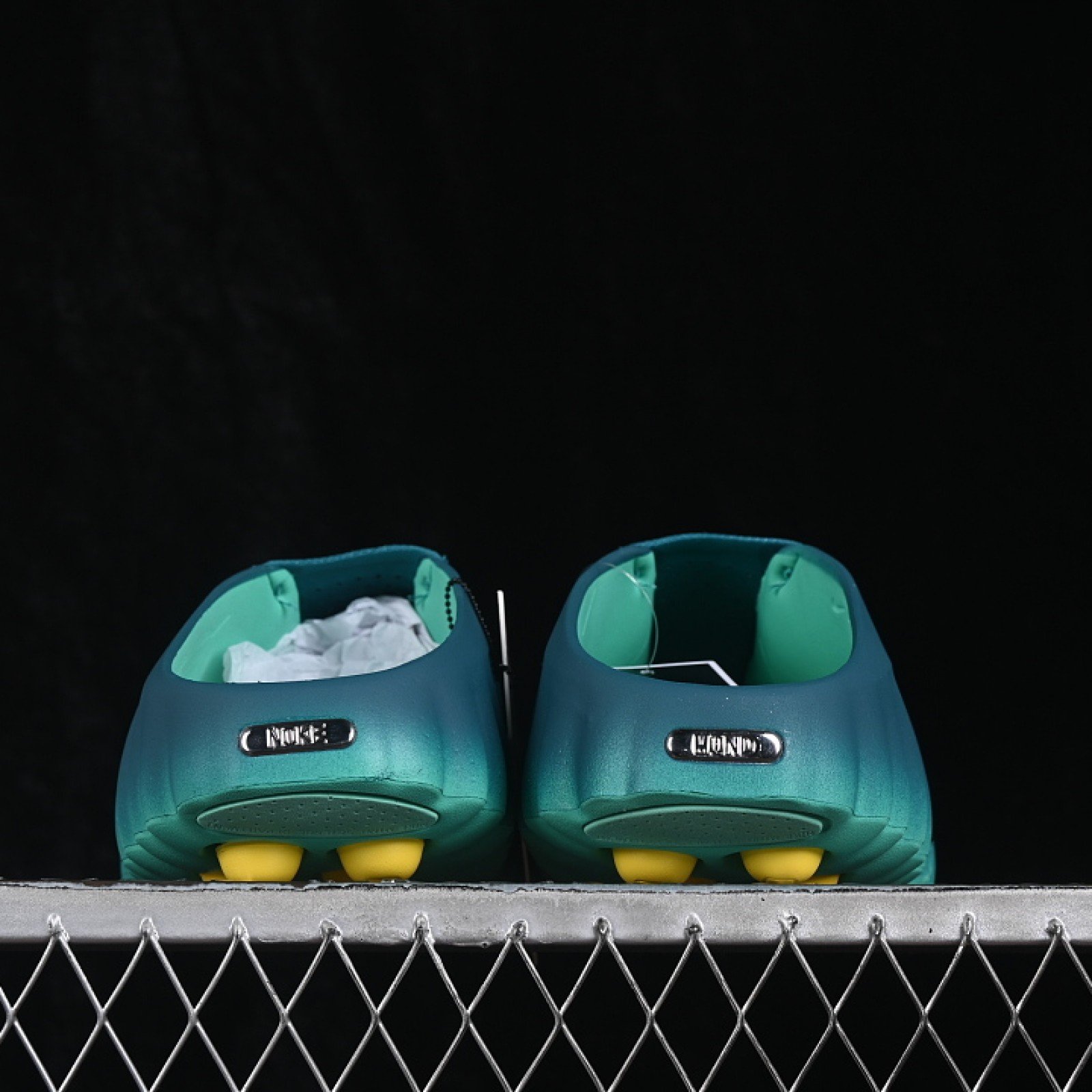 HQ4307 301 MIND 001 SLIDE COOL GREY/LIGHT MENTA/CANARY/WHITE WOMAN:36 39 MAN:40 47.5