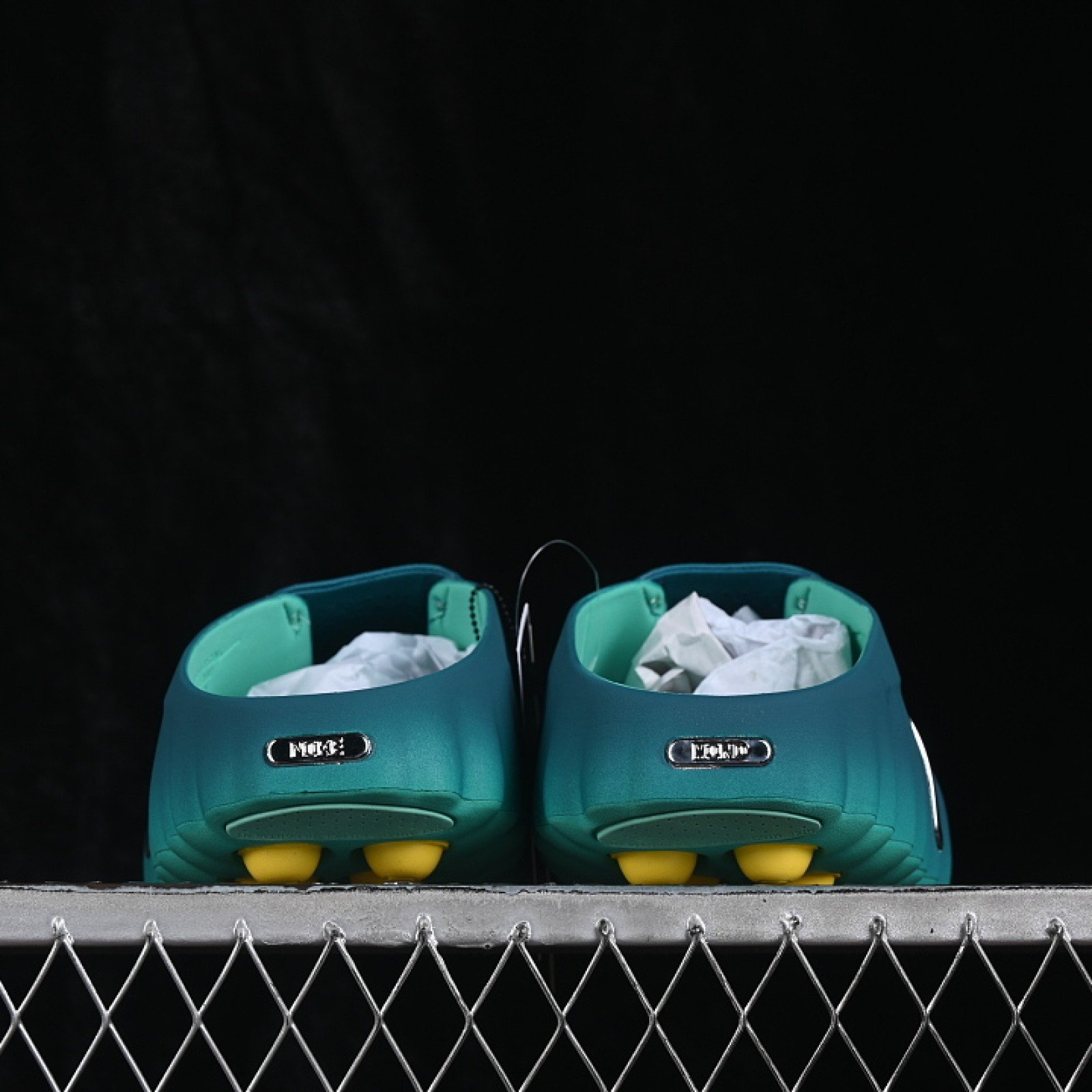HQ4307 301 MIND 001 SLIDE GEODE TEAL/LIGHT MENTA/CANARY/WHITE WOMAN:36 38.5 MAN:40 50.5