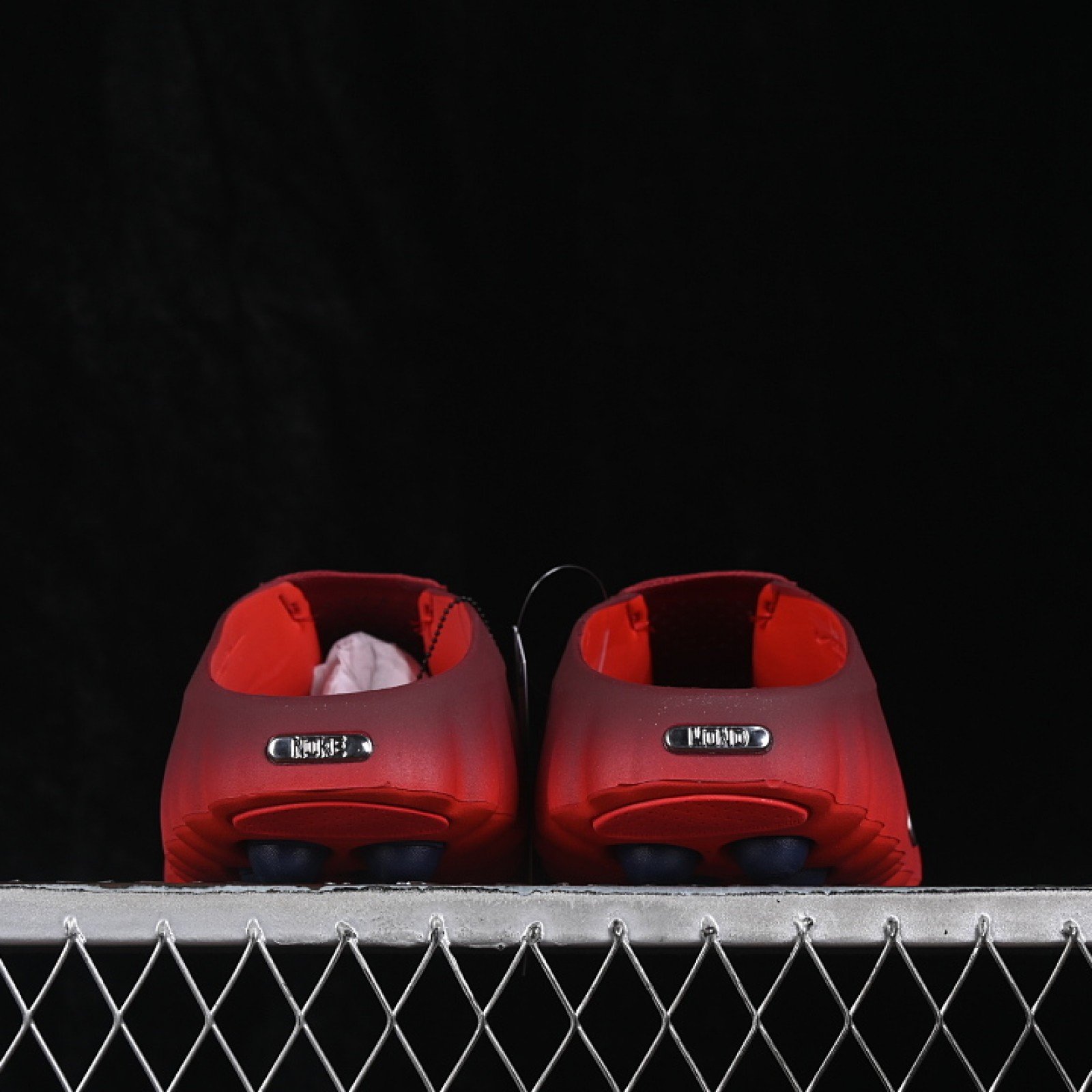 HQ4307 601 MIND 001 SLIDE TEAM RED/RED/MIDNIGHT NAVY/CHROME WOMAN:36 39 MAN:40 47.5