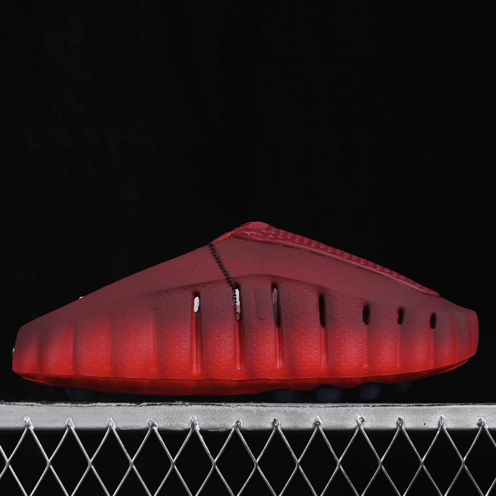 HQ4307 601 MIND 001 SLIDE TEAM RED/RED/MIDNIGHT NAVY/CHROME WOMAN:36 39 MAN:40 47.5