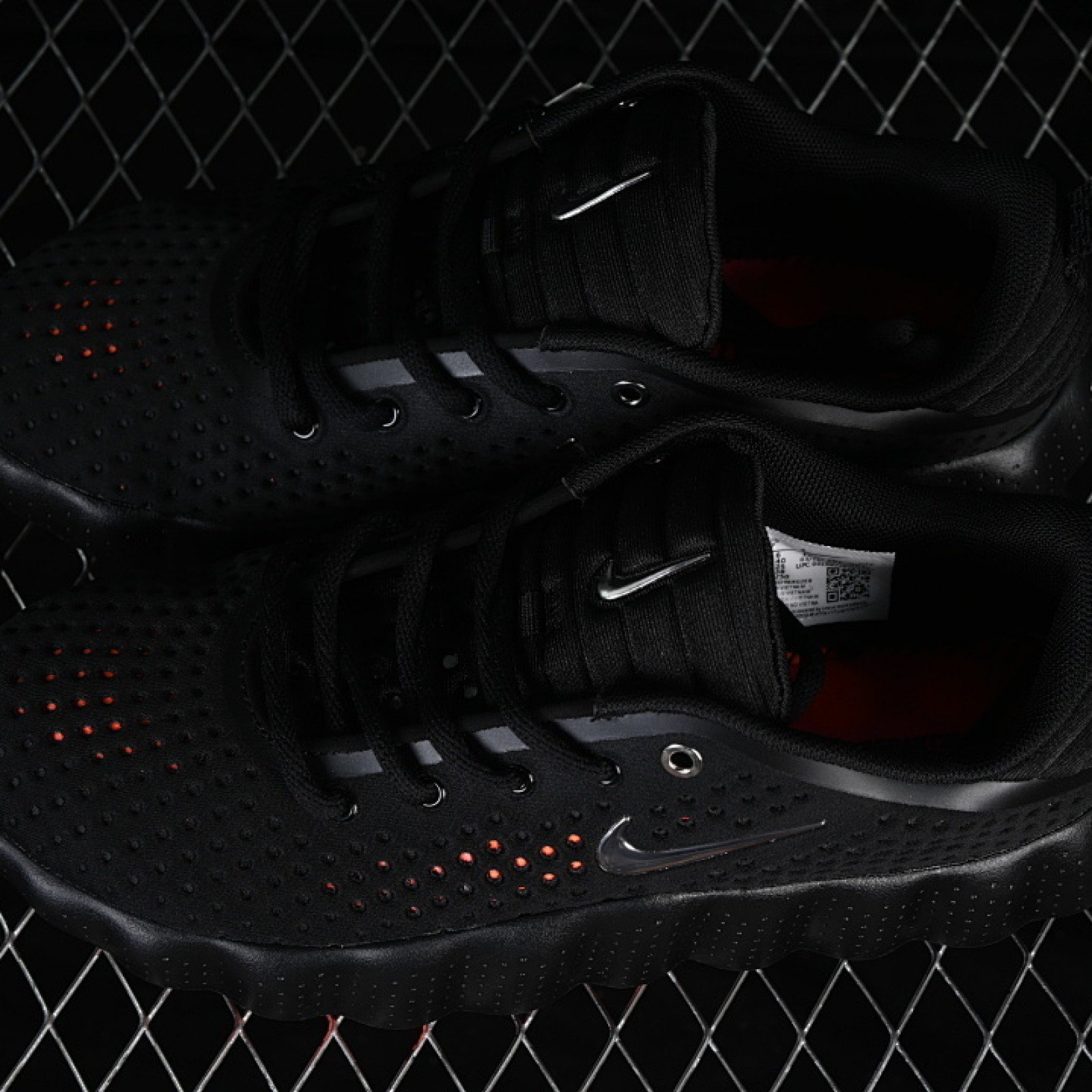 HQ4308 001 MIND 002 BLACK/HYPER CRIMSON/HYPER CRIMSON/CHROME WOMAN:36 39 MAN:40 45