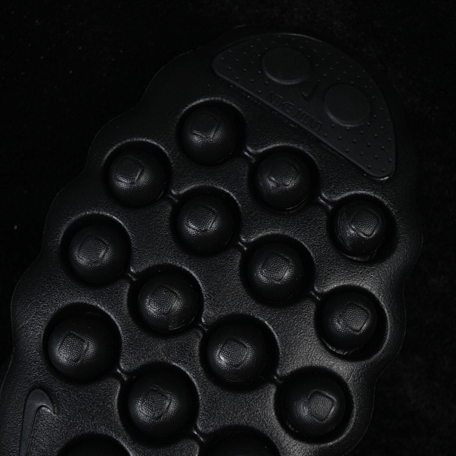 HQ4308 005 MIND 002 BLACK/BLACK/BLACK WOMAN:36 39 MAN:40 45