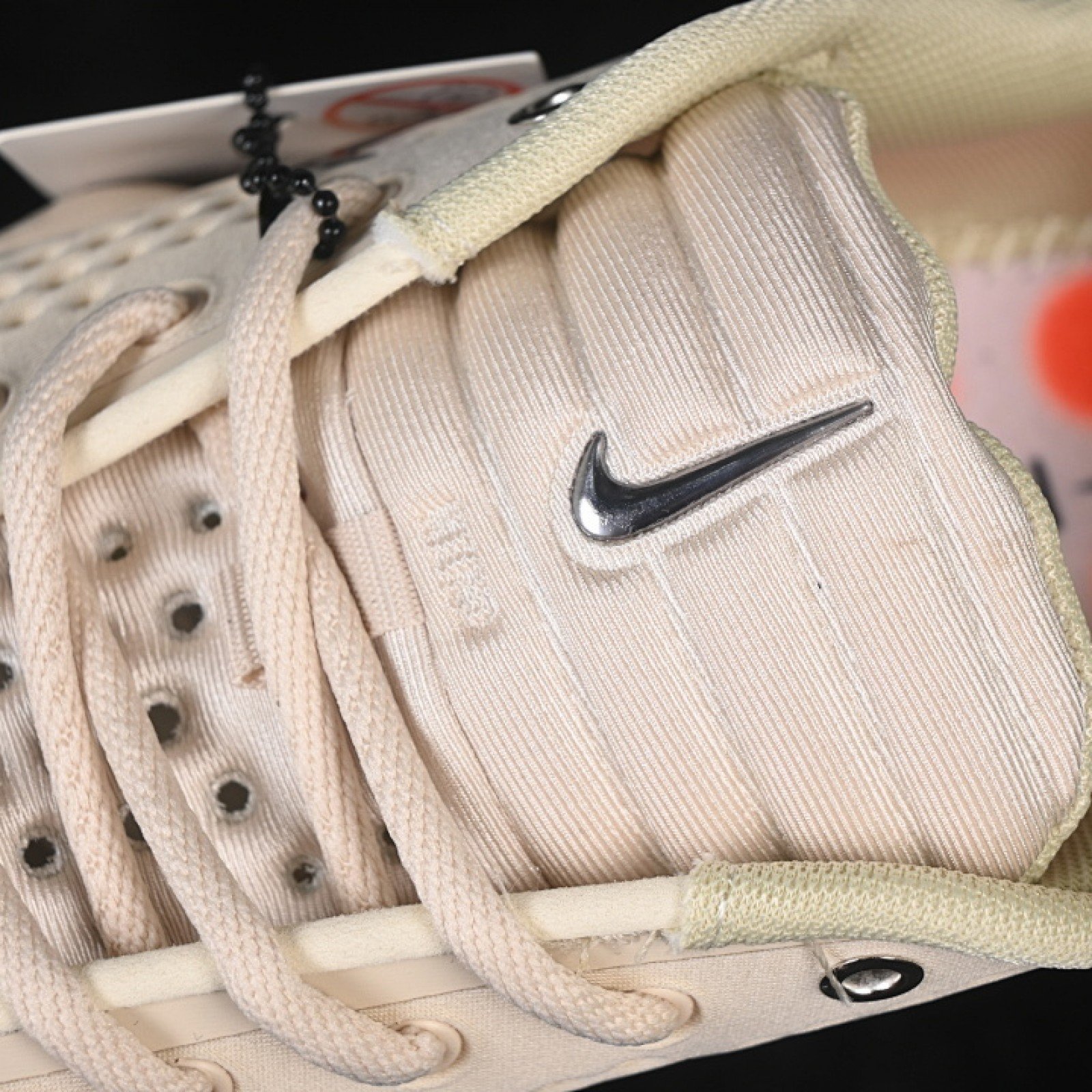 HQ4308 200 MIND 002 DESERT KHAKI/HYPER CRIMSON/METALLIC COOL GREY WOMAN:36 39 MAN:40 45