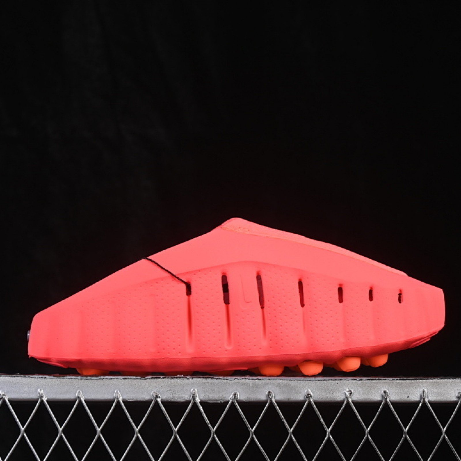 HQ4309 600 MIND 001 SLIDE SOLAR RED/HYPER CRIMSON/BLACK/CHROME WOMAN:36 39 MAN:40 47.5