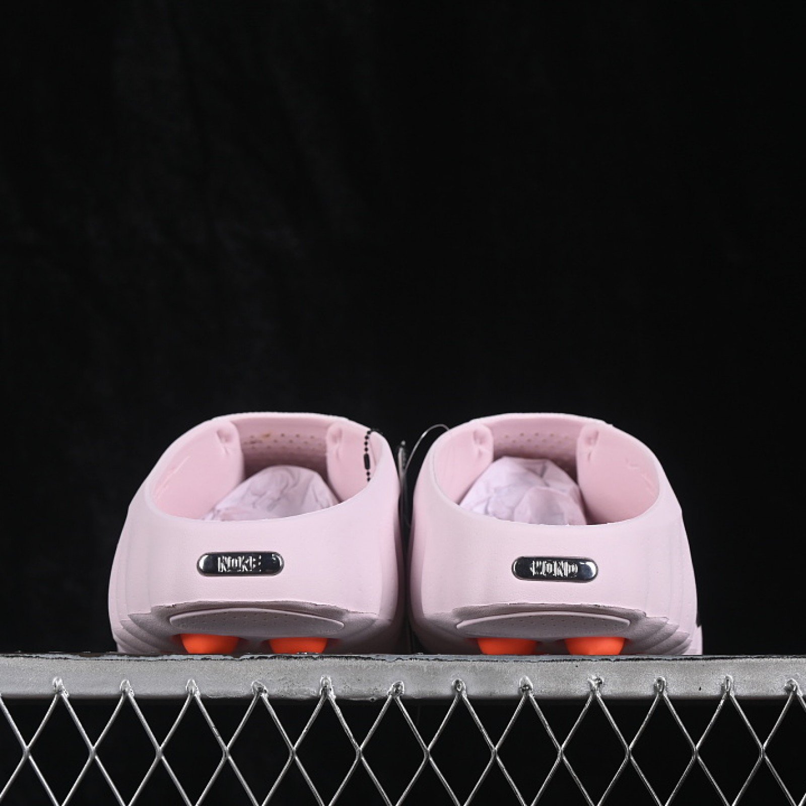 HQ4309 610 NEUROSCIENCE FOOT MASSAGE SLIPPERS LIGHT PINK/PINK WOMAN:36 39 MAN:40 48