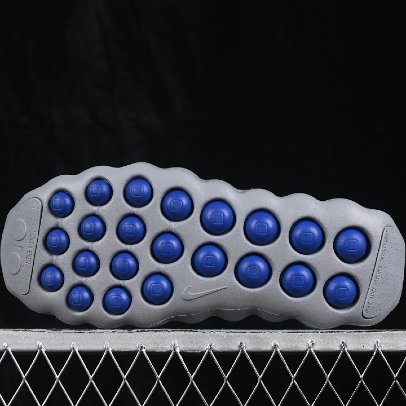 IQ8504 001 NEUROSCIENCE FOOT MASSAGE SHOES DARK GRAY/GREY WOMAN:36 39 MAN:40 45