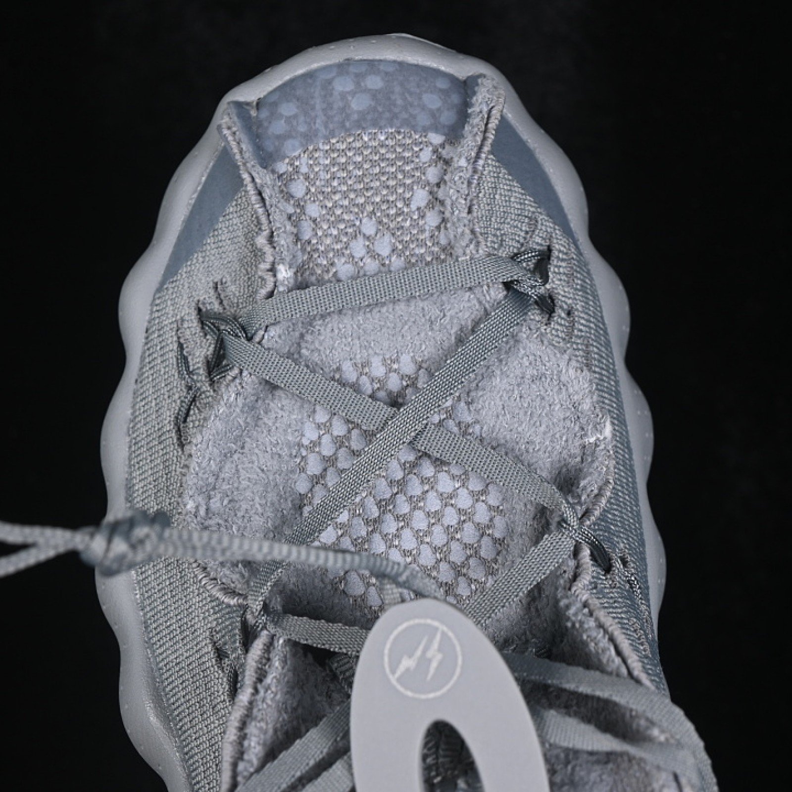 IQ8504 001 NEUROSCIENCE FOOT MASSAGE SHOES DARK GRAY/GREY WOMAN:36 39 MAN:40 45