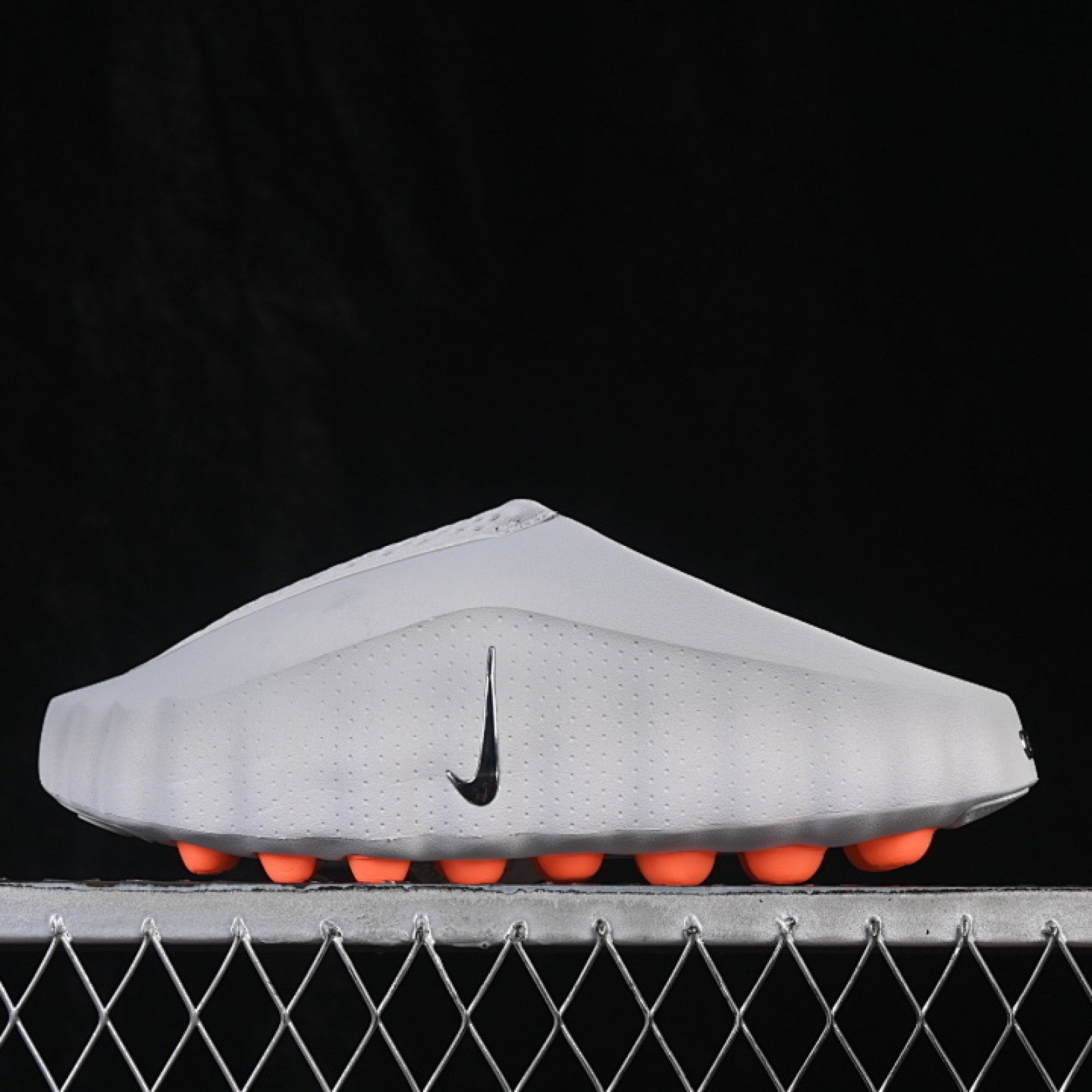 HQ4307 003 MIND 001 SLIDE GREY/CHROME/HYPER CRIMSON/BLACK WOMAN:36 38.5 MAN:40 47.5