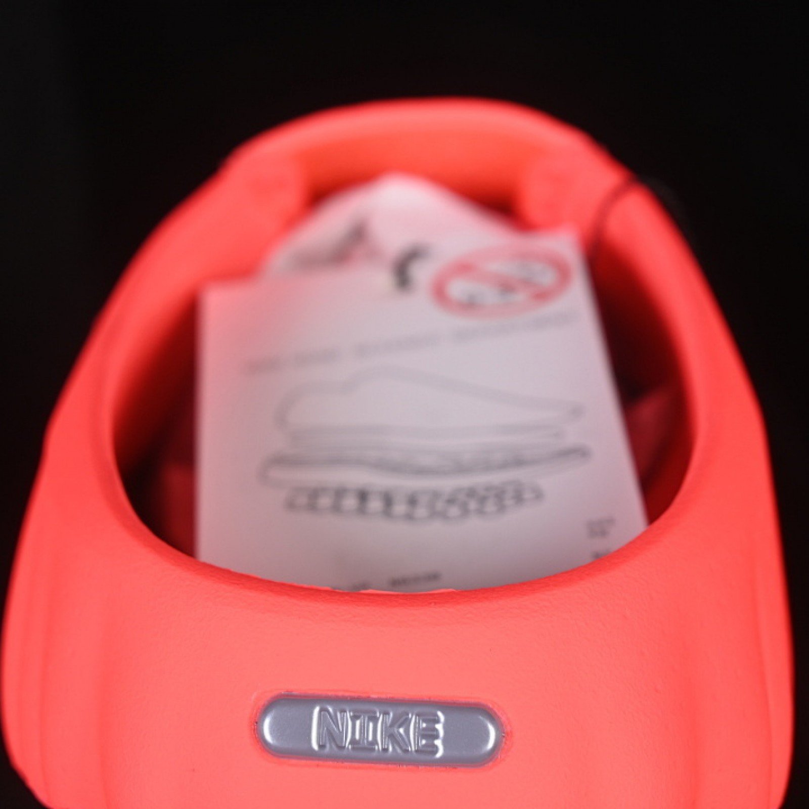 HQ4307 600 MIND 001 SLIDE SOLAR RED/HYPER CRIMSON/BLACK WOMAN:36 38.5 MAN:40 47.5