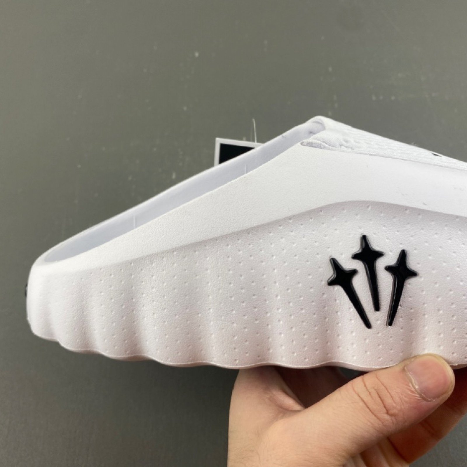 NOCTAx Nike Mind 001 White