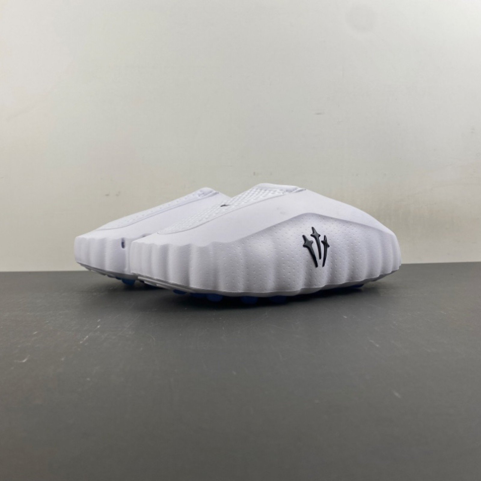 NOCTAx Nike Mind 001 White