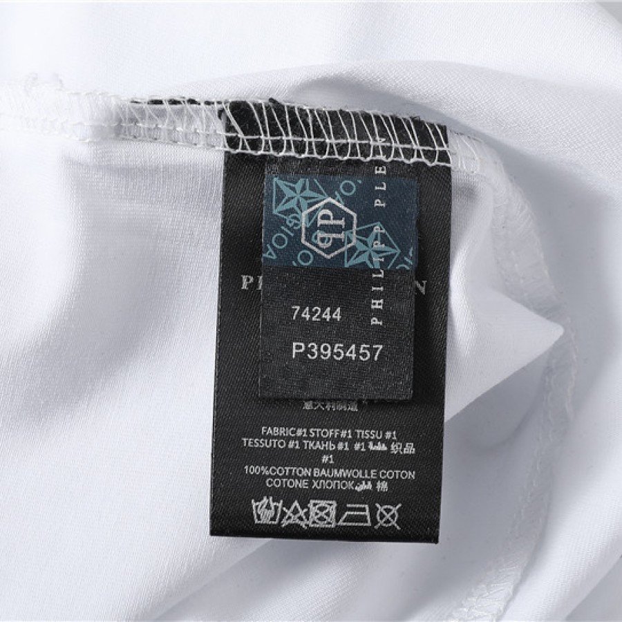 Philipp Plein Round Neck Crystal T-Shirt. 68% OFF