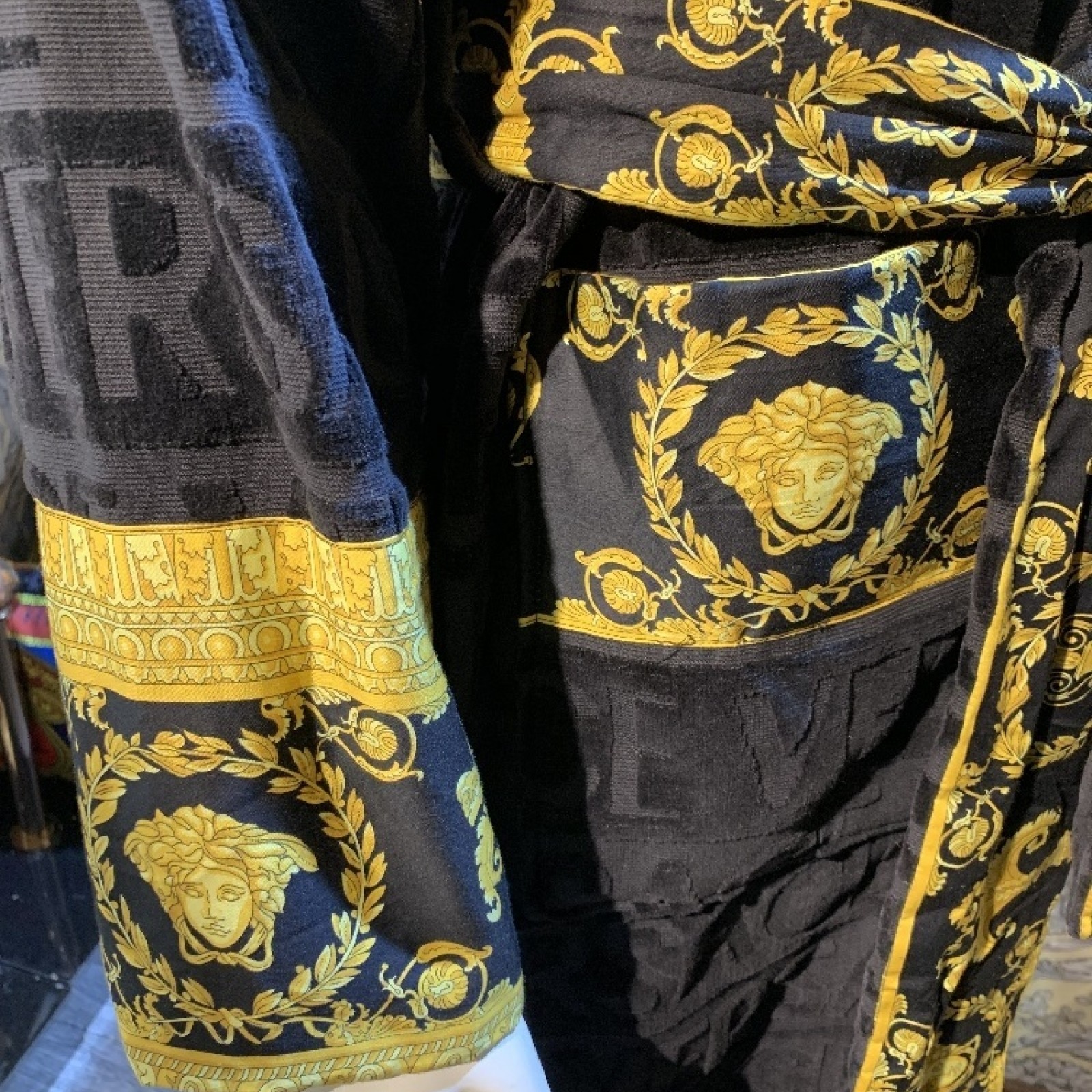 Versace robes for Men and Women Unisex Bathrobes, House Coats Barocco Sleeve