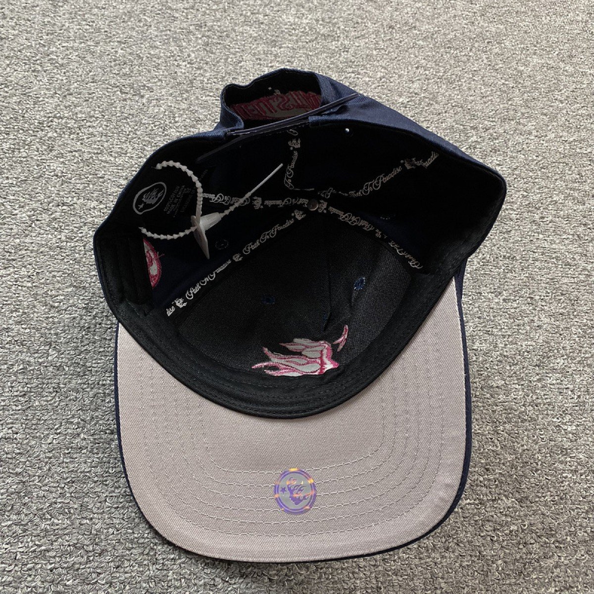 Hellstar Studios fitted hat