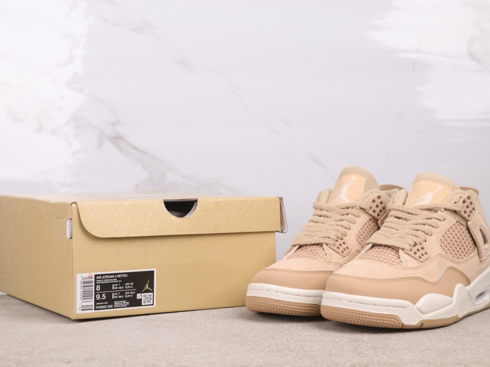 Air Jordan 4 Retro [HV0823-200]