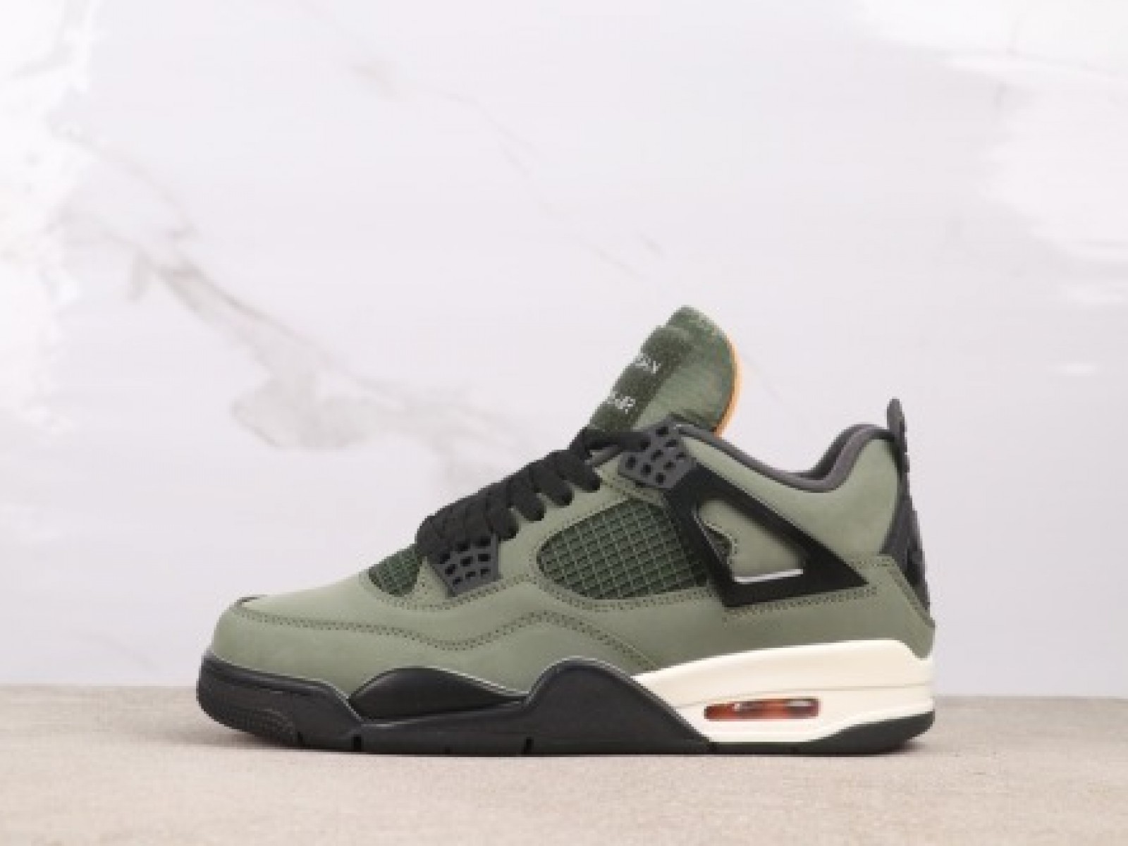 UNDEFEATED x Air Jordan 4 [IB1519-200]