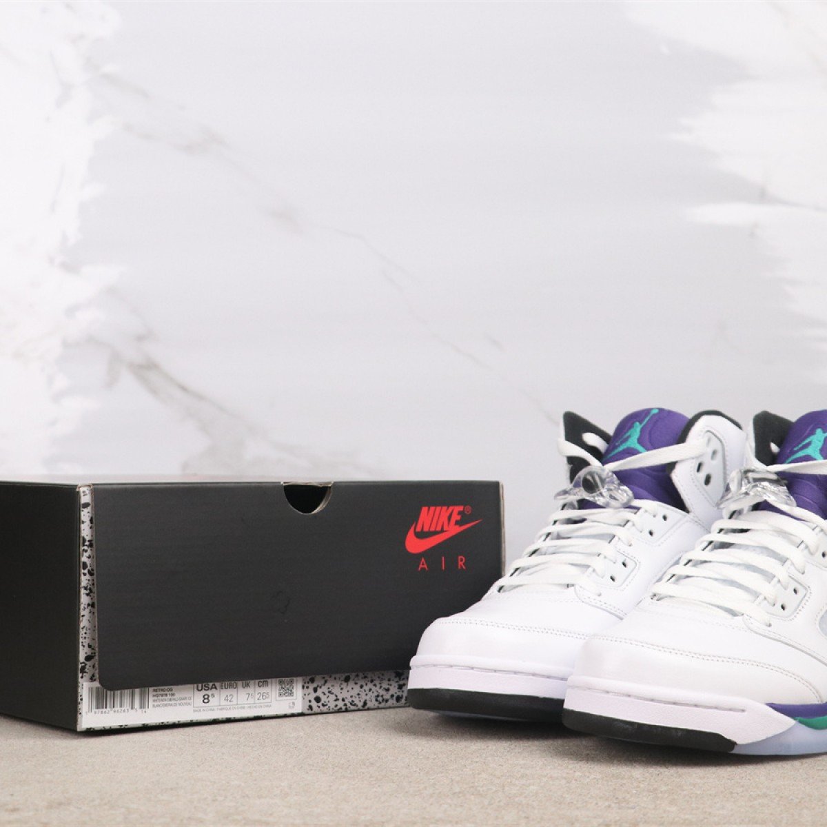  USD$75   Air JordanAJ5 5代 Air Jordan 5 OG “Grape”  Style：HQ7978-100