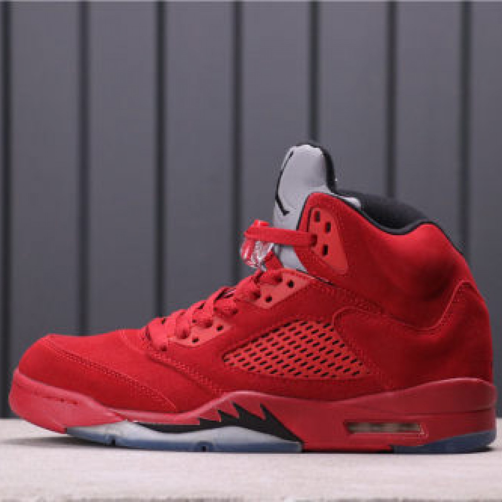 Air Jordan 5 What The 846315-025