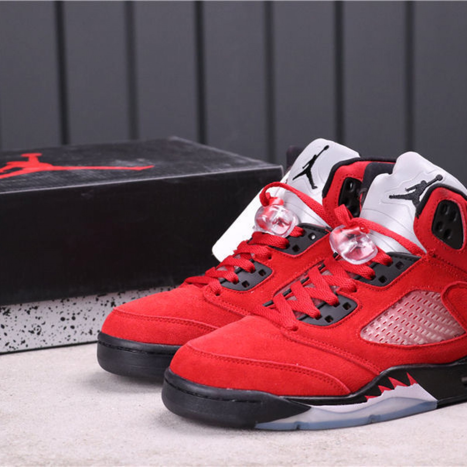 Air Jordan 5 CD0587-600