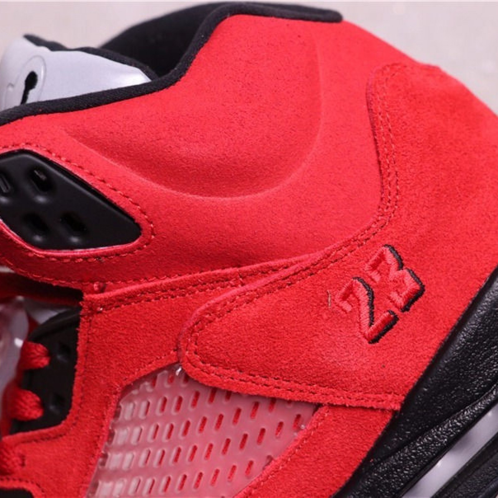 Air Jordan 5 CD0587-600