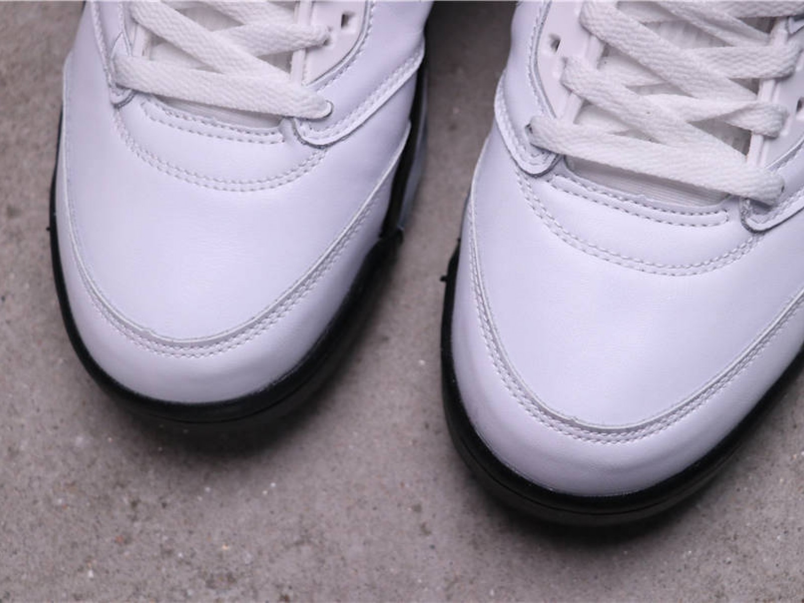 Air Jordan 5 Fire Red DA1911-102