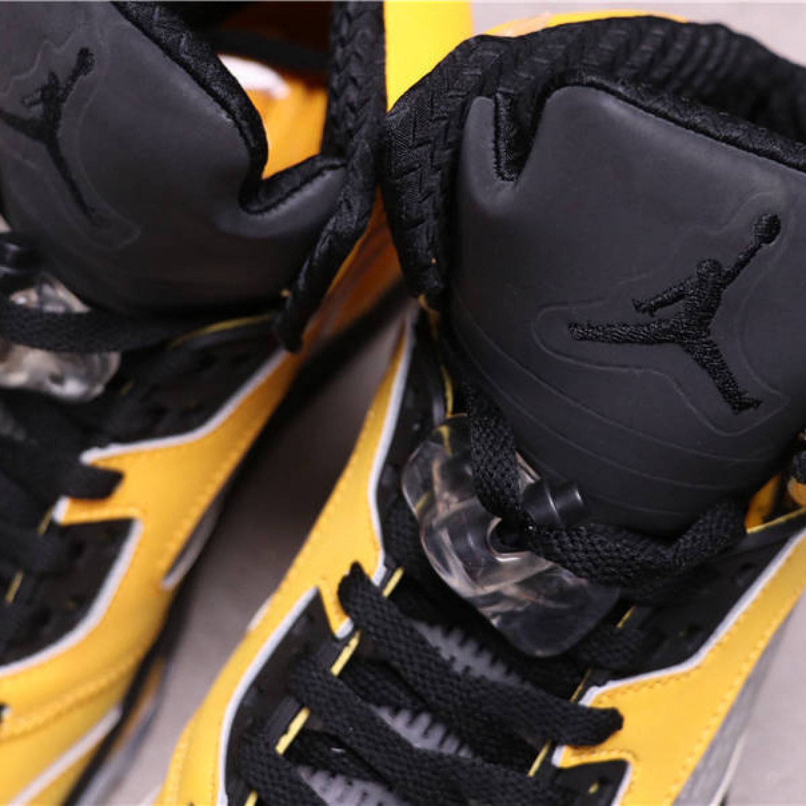 Air Jordan 5 SP Michigan CQ9541-704