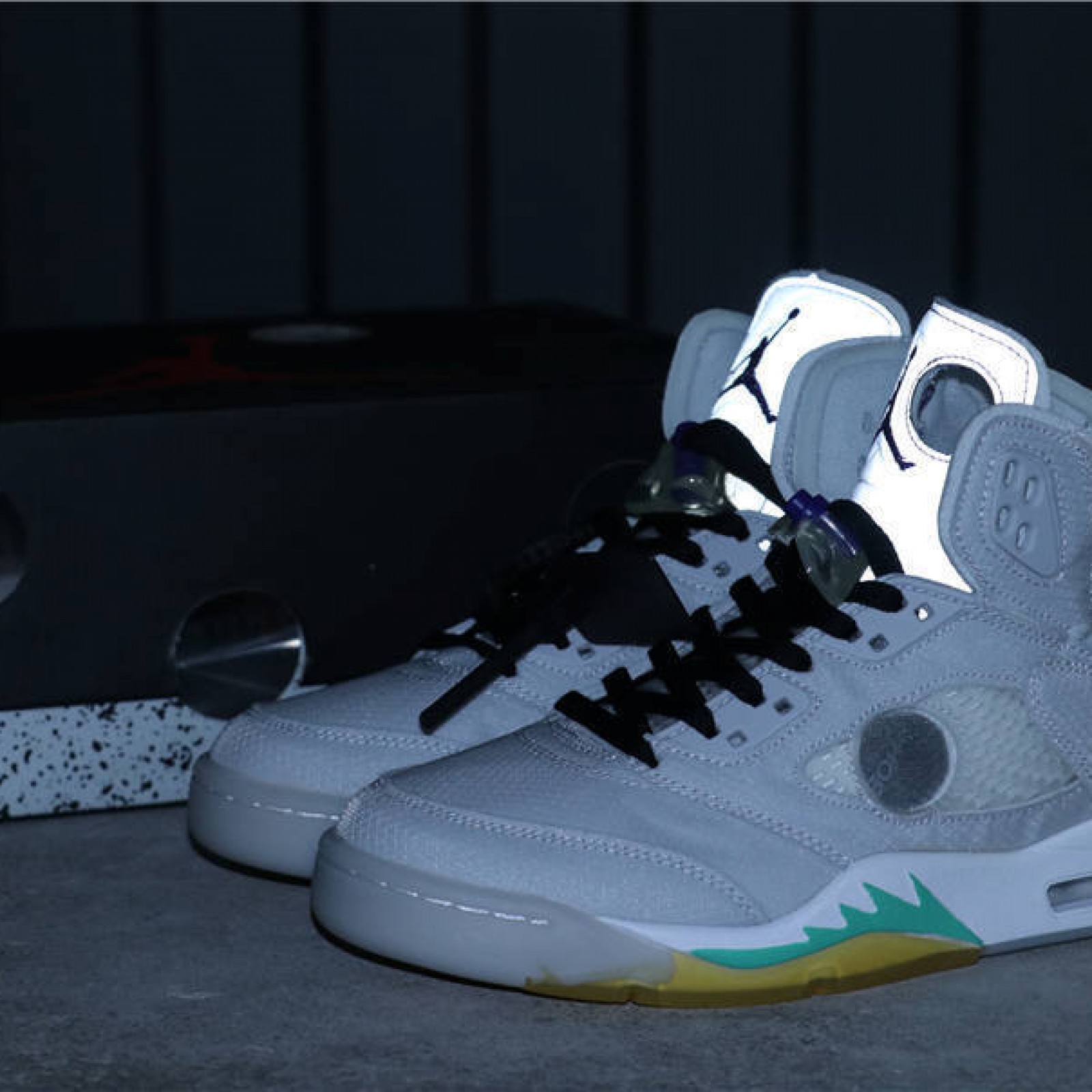 OFF-WHITE x Air Jordan 5 CT8480-100