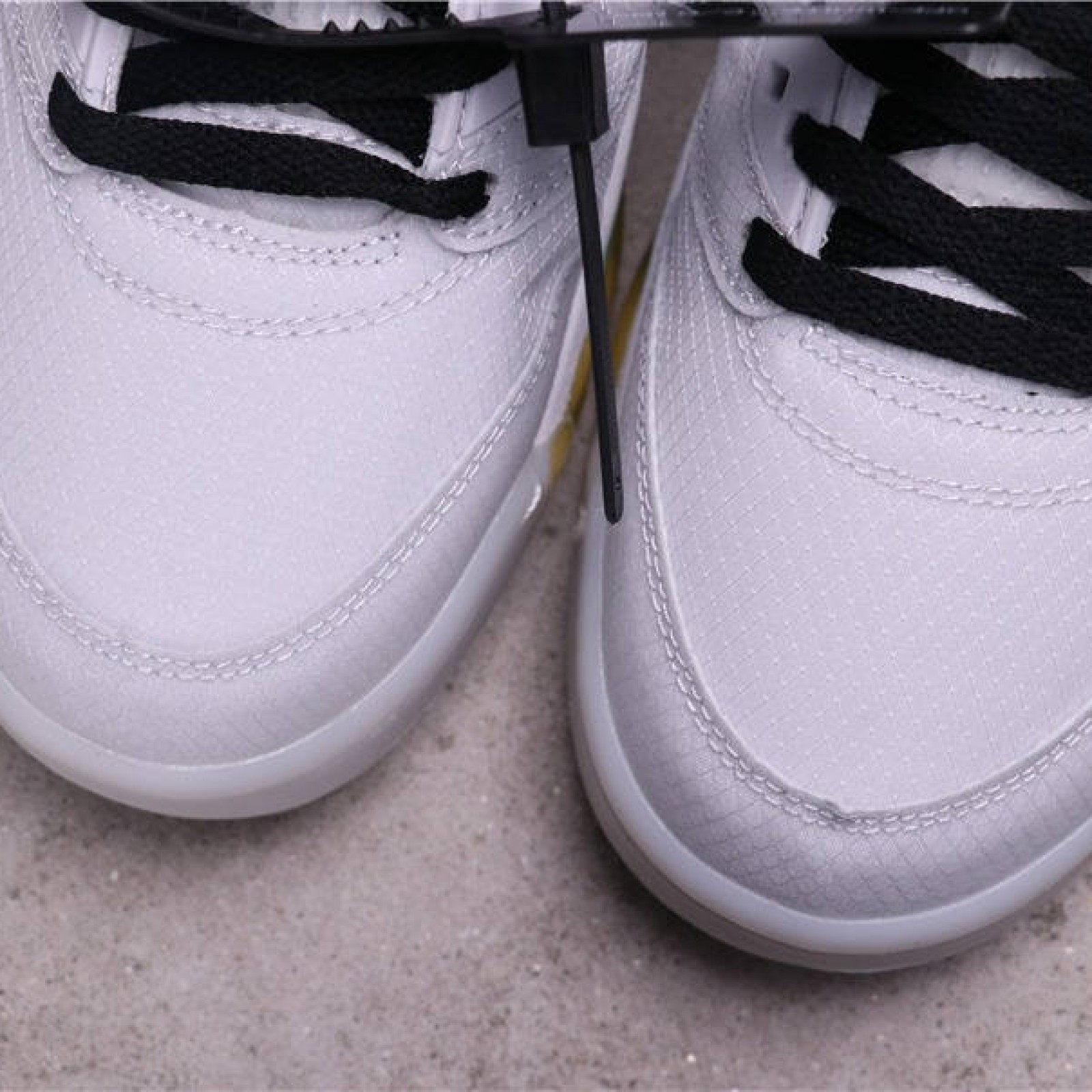 OFF-WHITE x Air Jordan 5 CT8480-100