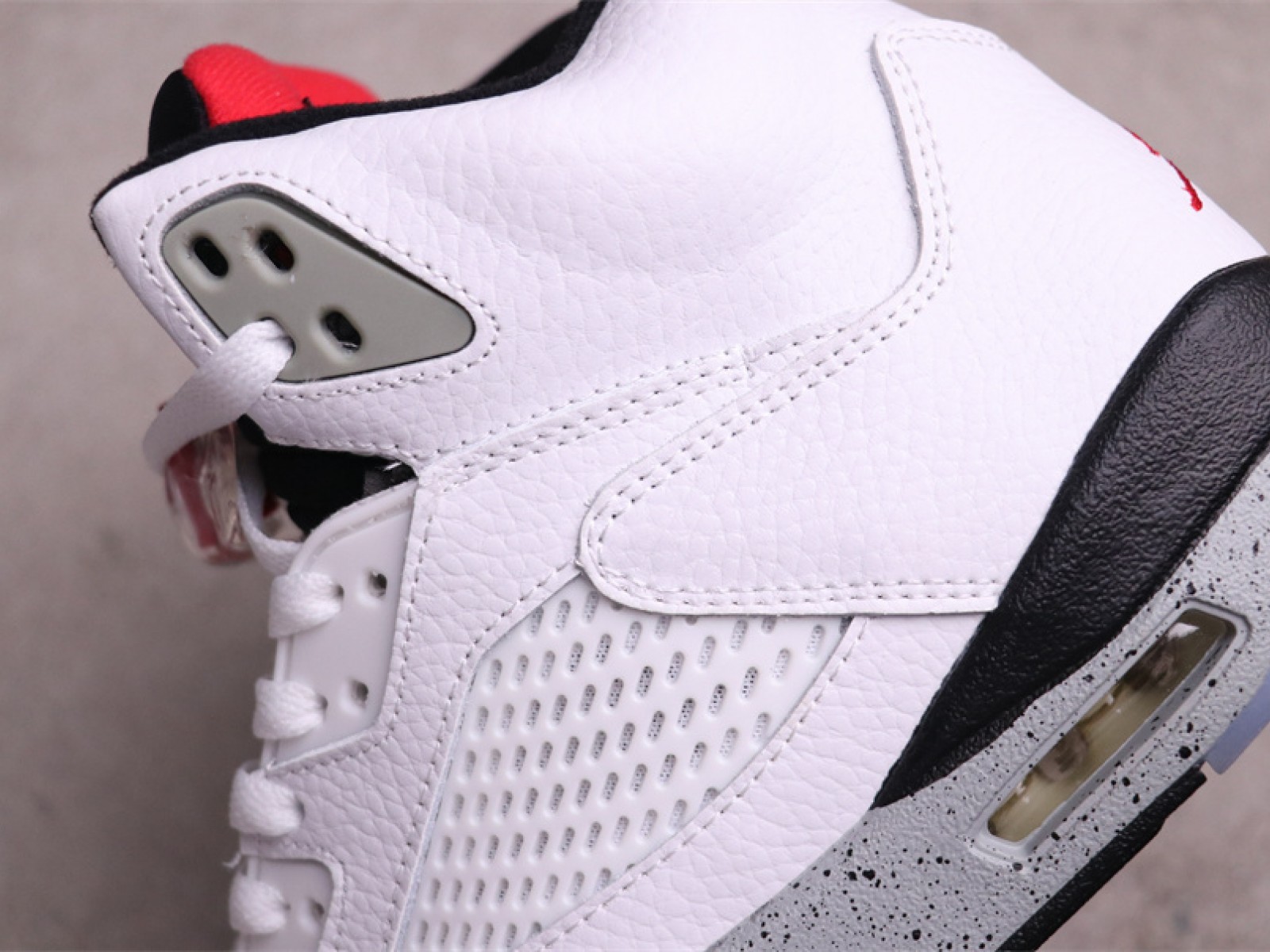 Air Jordan 5 International Flight 136027-104