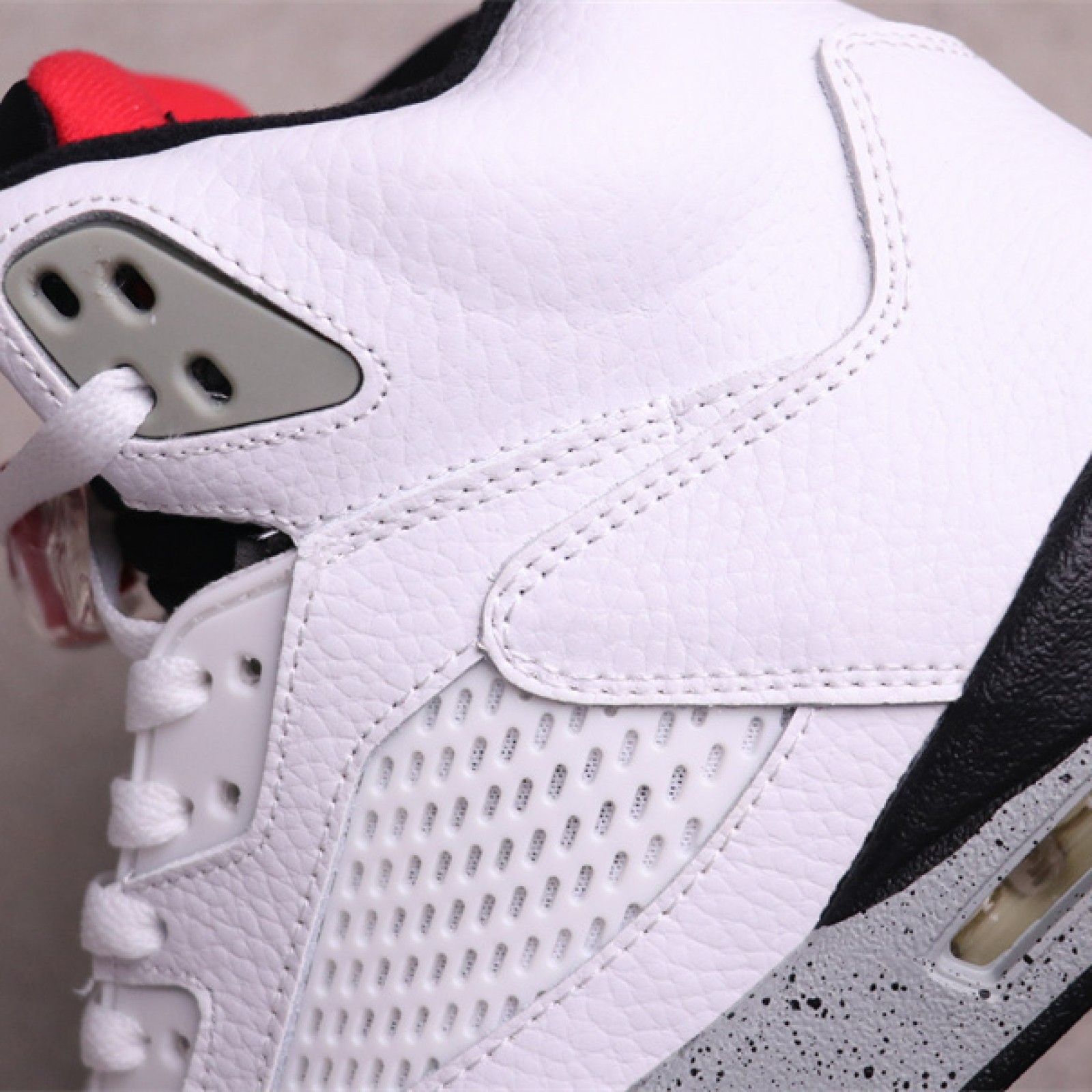 Air Jordan 5 International Flight 136027-104