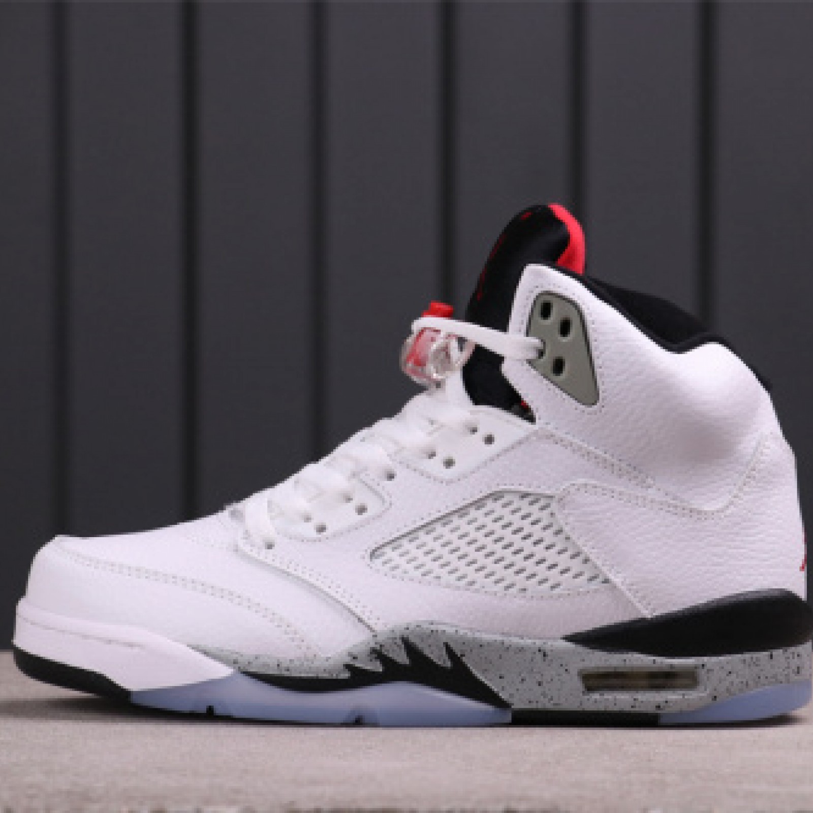 Air Jordan 5 International Flight 136027-104
