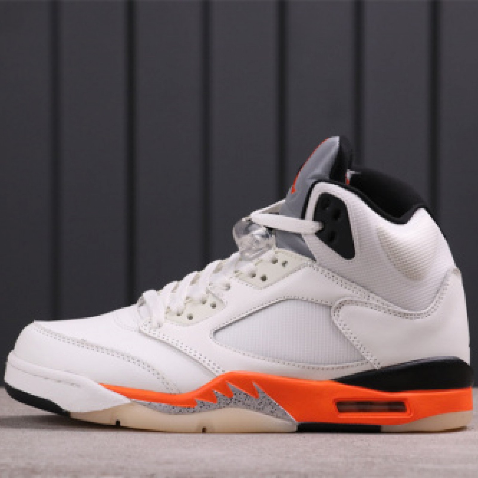 Air Jordan 5 Fire Red DC1060-100