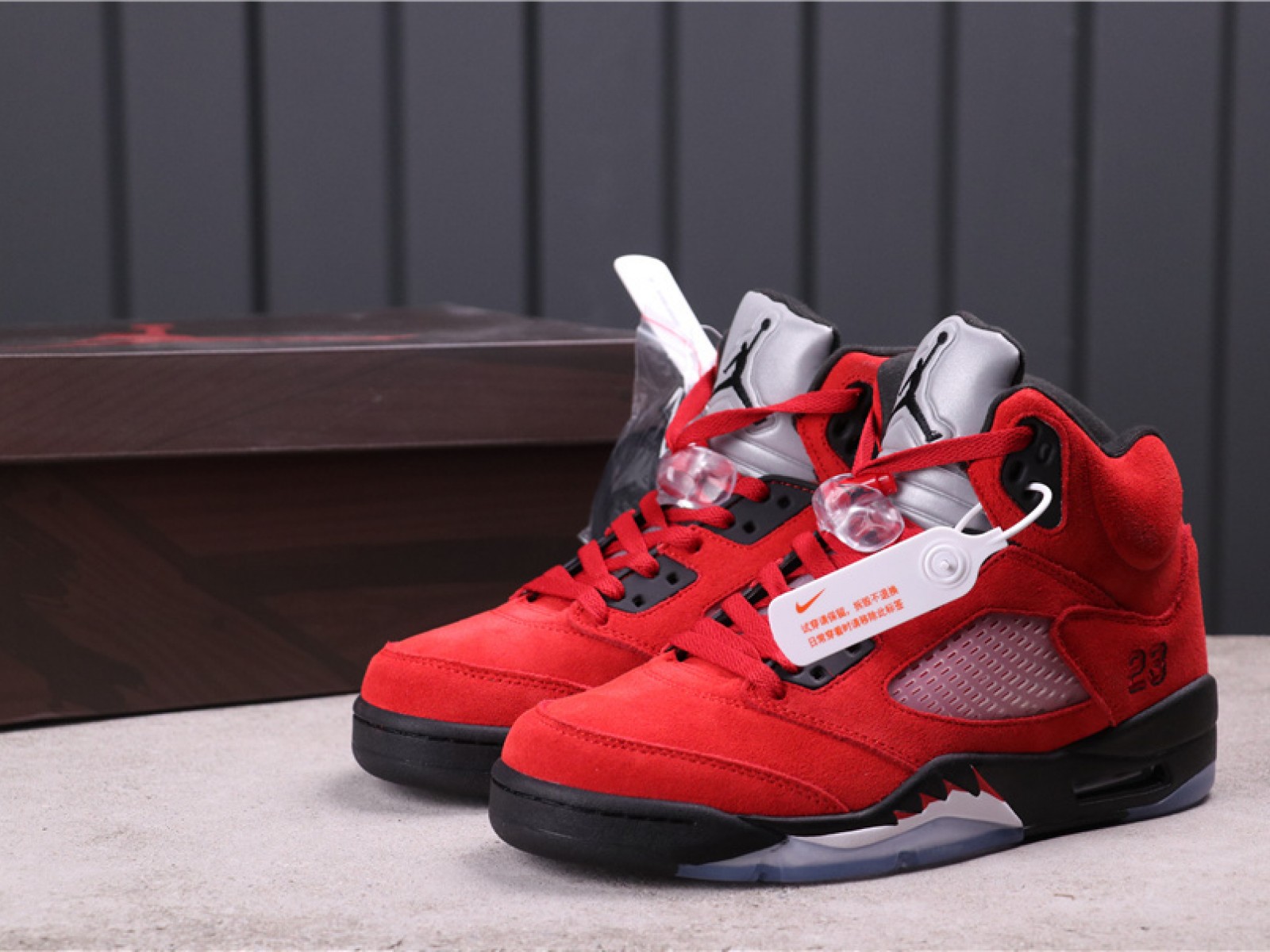 Air Jordan 5 Raging Bull CD0587-600