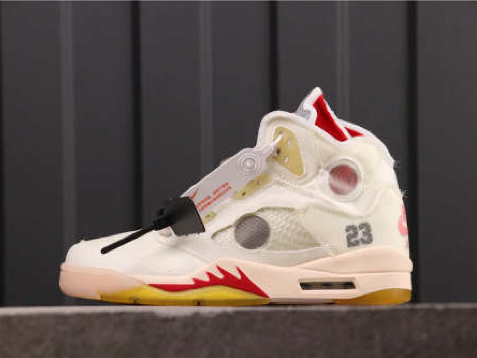 Air Jordan 5 Michigan CT8480-100