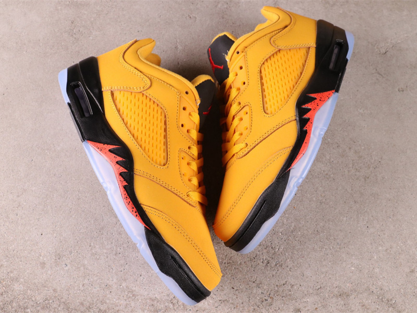Air Jordan 5 Low Chutney DA8016-700