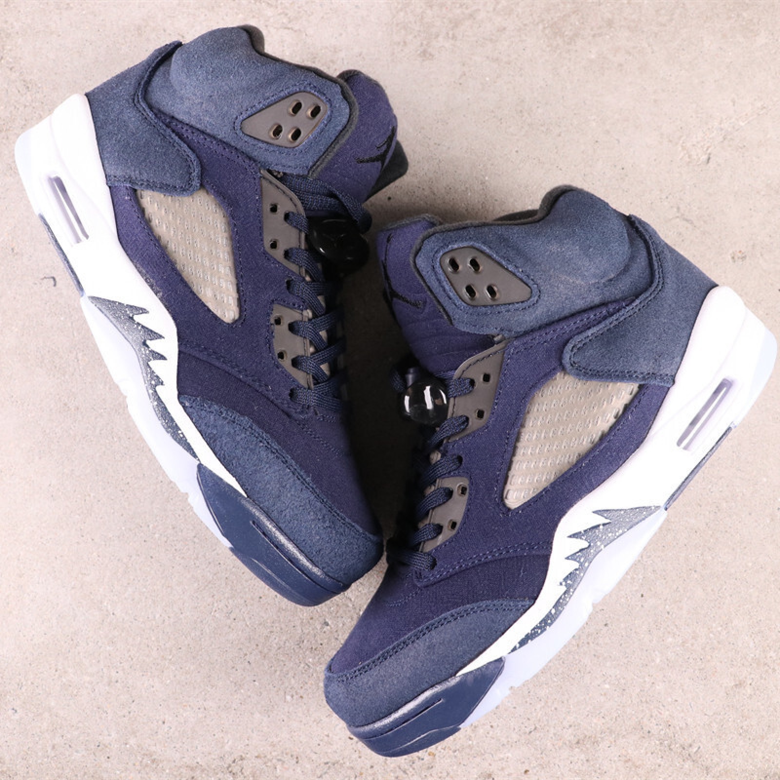 Air Jordan 5 Midnight Navy FD6812-400