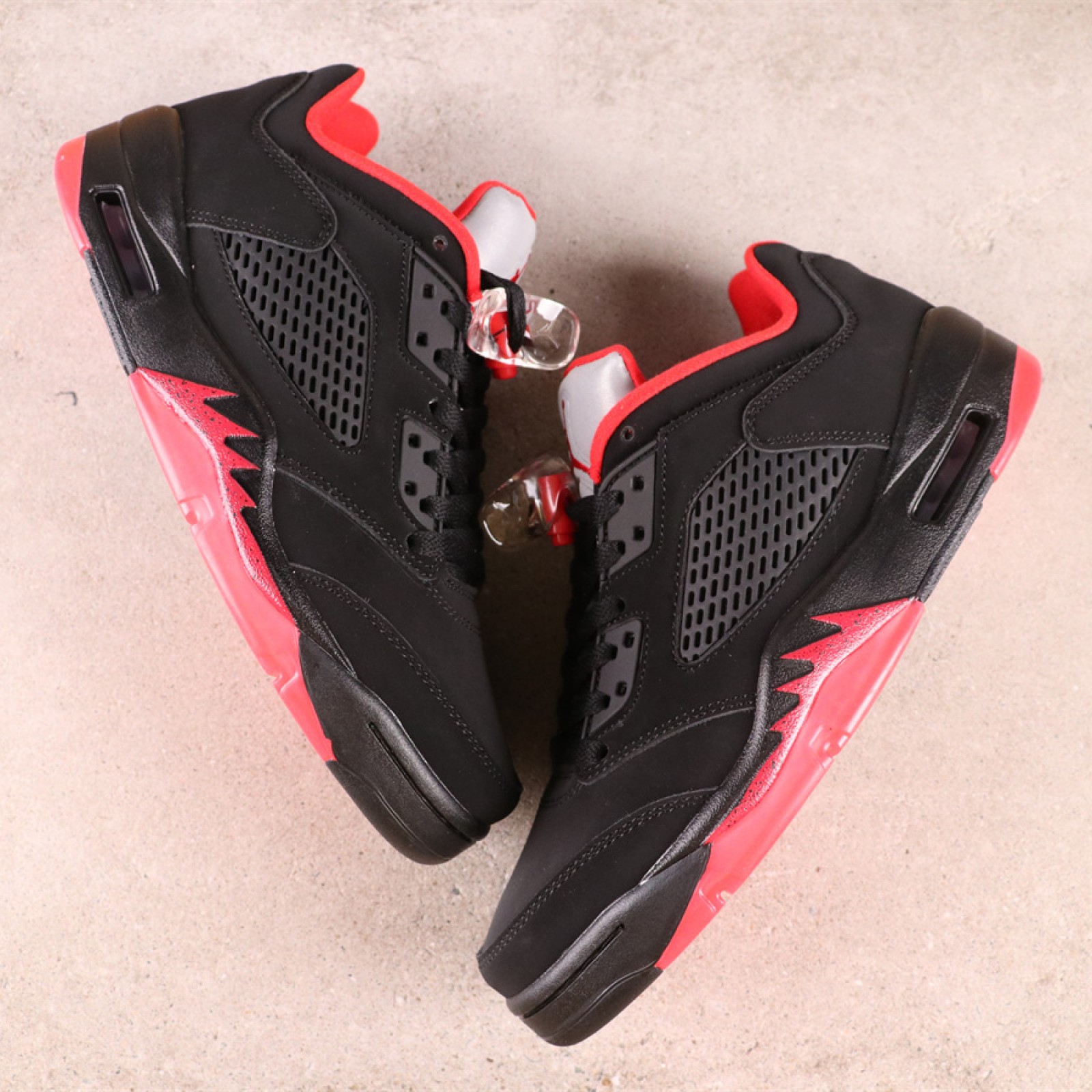 Air Jordan 5 Low Alternate 819171-001
