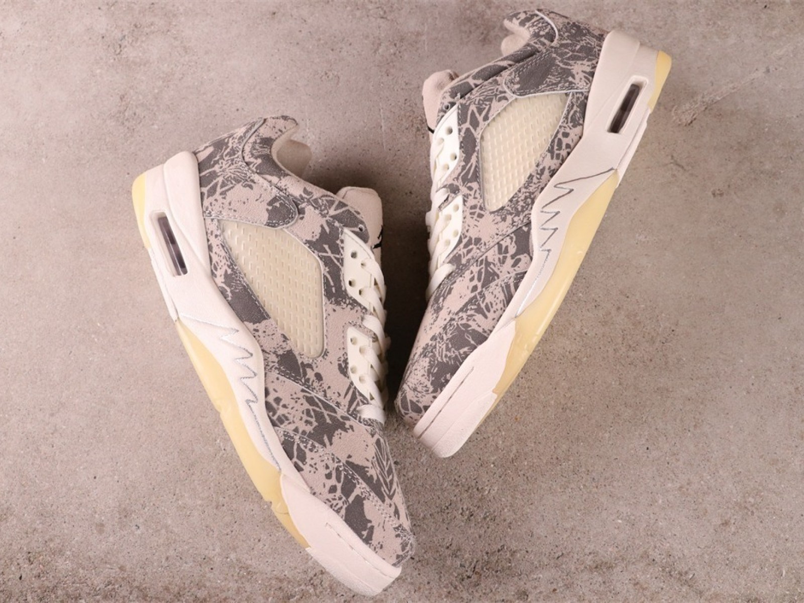 Air Jordan 5 Low Expression DA8016-100