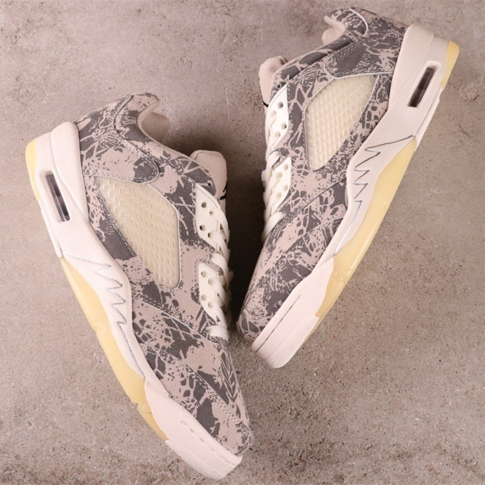 Air Jordan 5 Low Expression DA8016-100