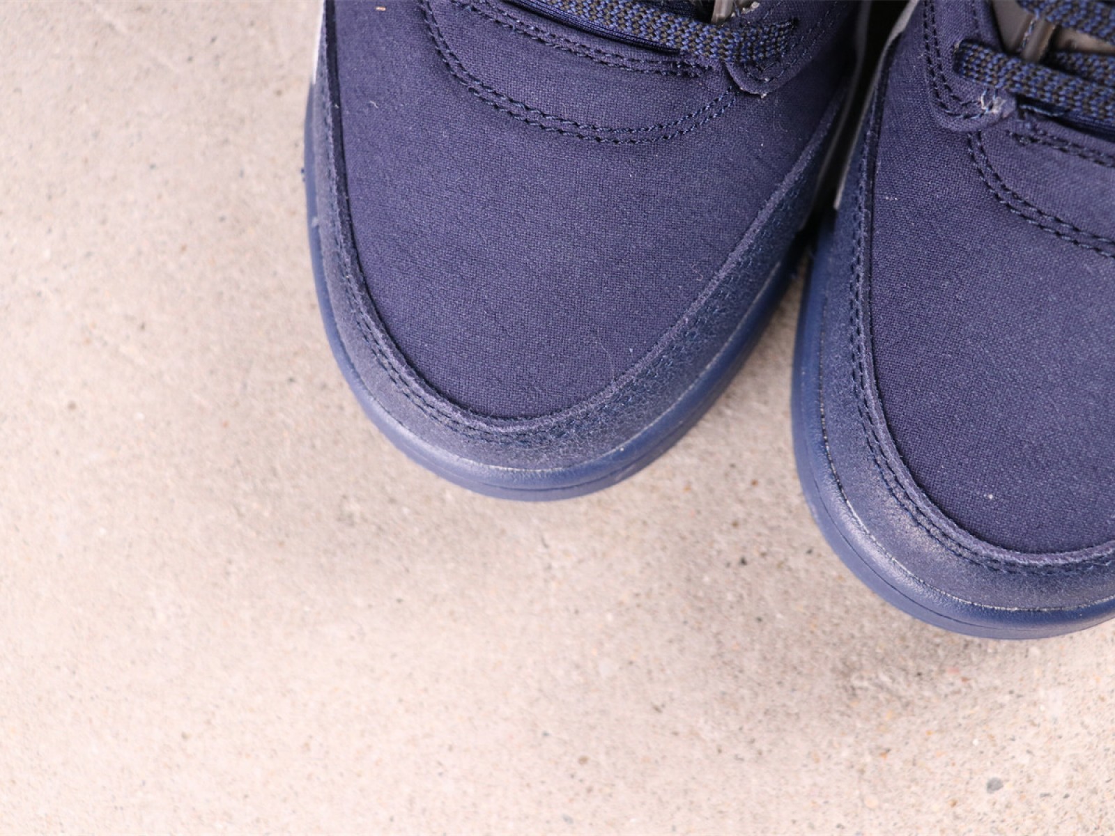 Air Jordan 5 Midnight Navy FD6812-400