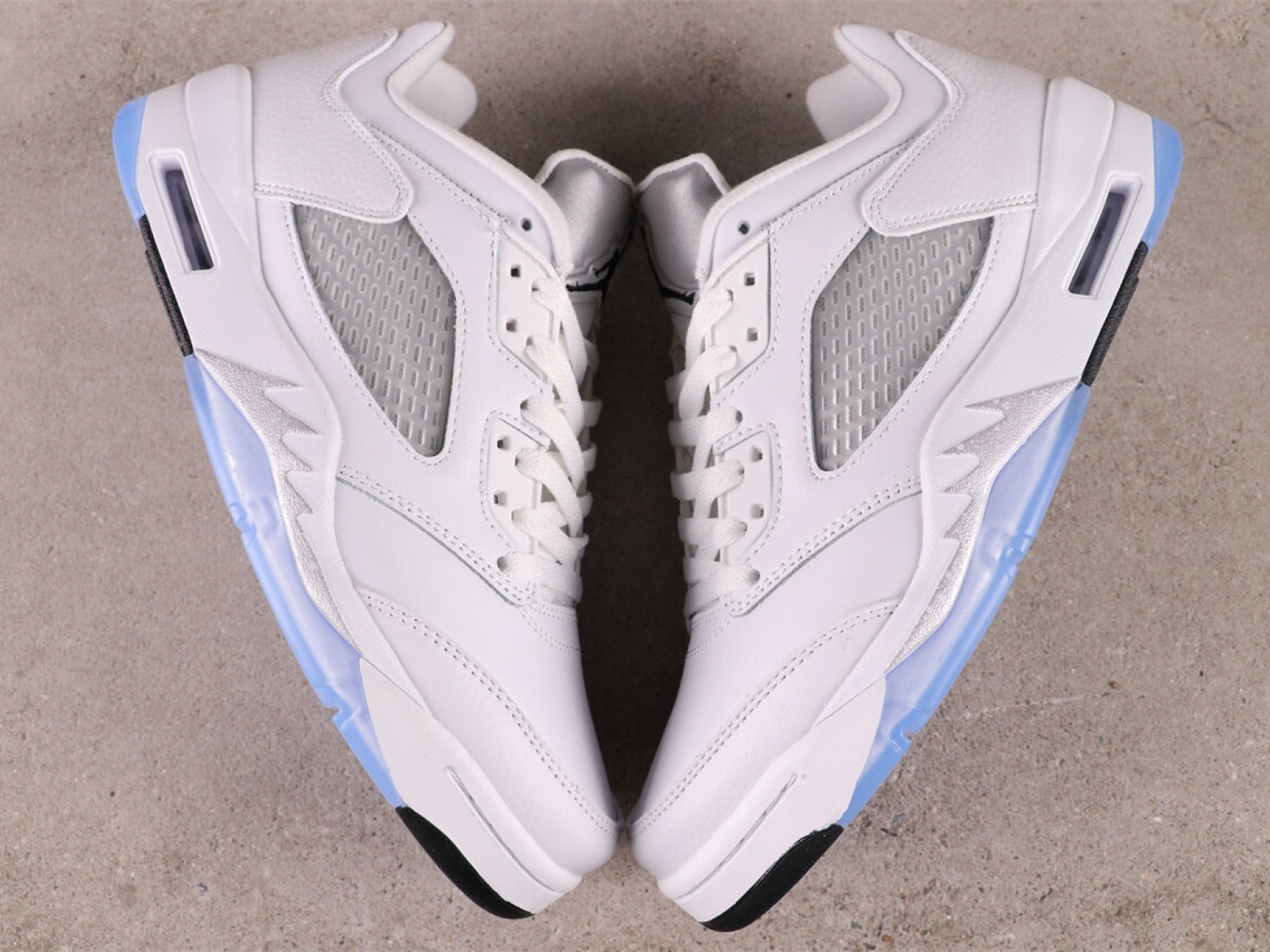 Air Jordan 5 Retro Low WF819172-122