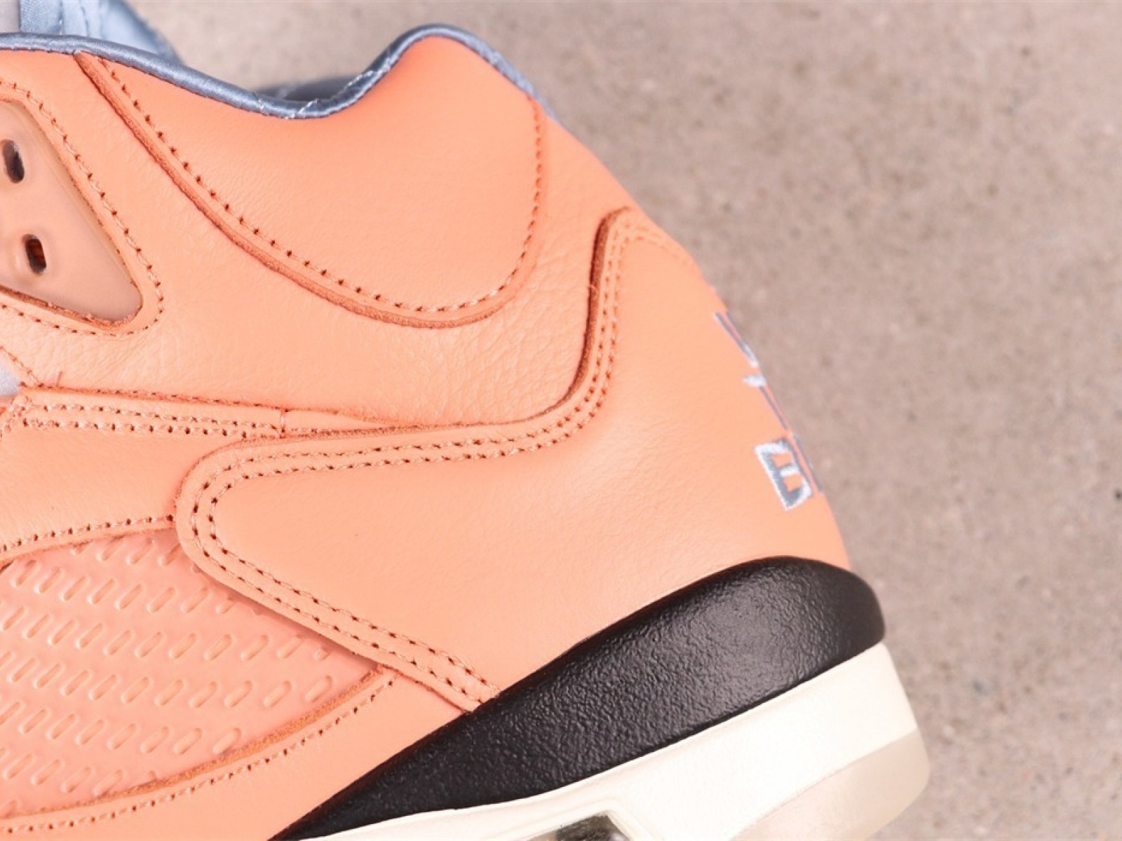 Air Jordan 5 DV4982-641