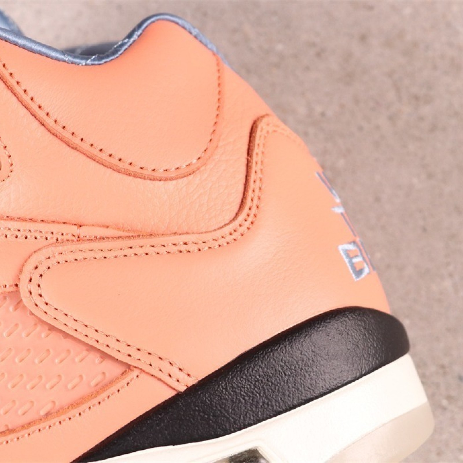 Air Jordan 5 DV4982-641