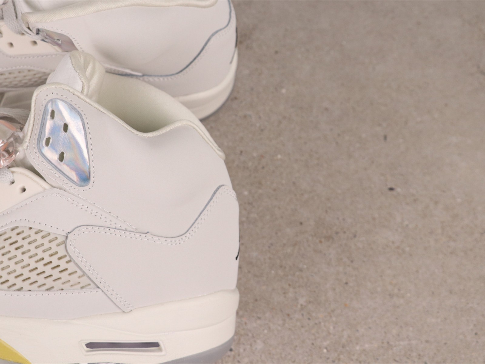 Air Jordan 5 Year of the Snake HF3183-001