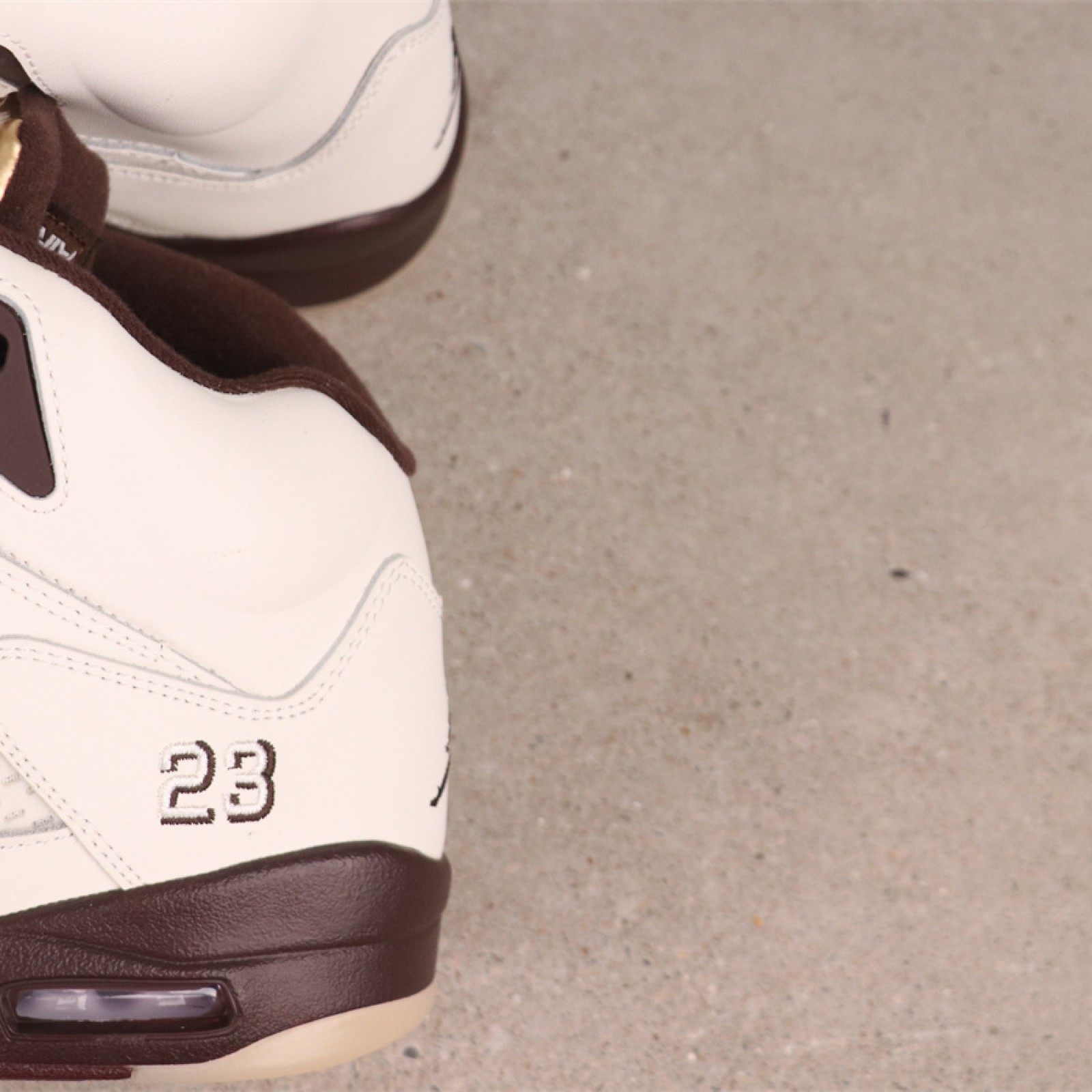 Air Jordan 5 Earth Metallic Gold DD9336-200