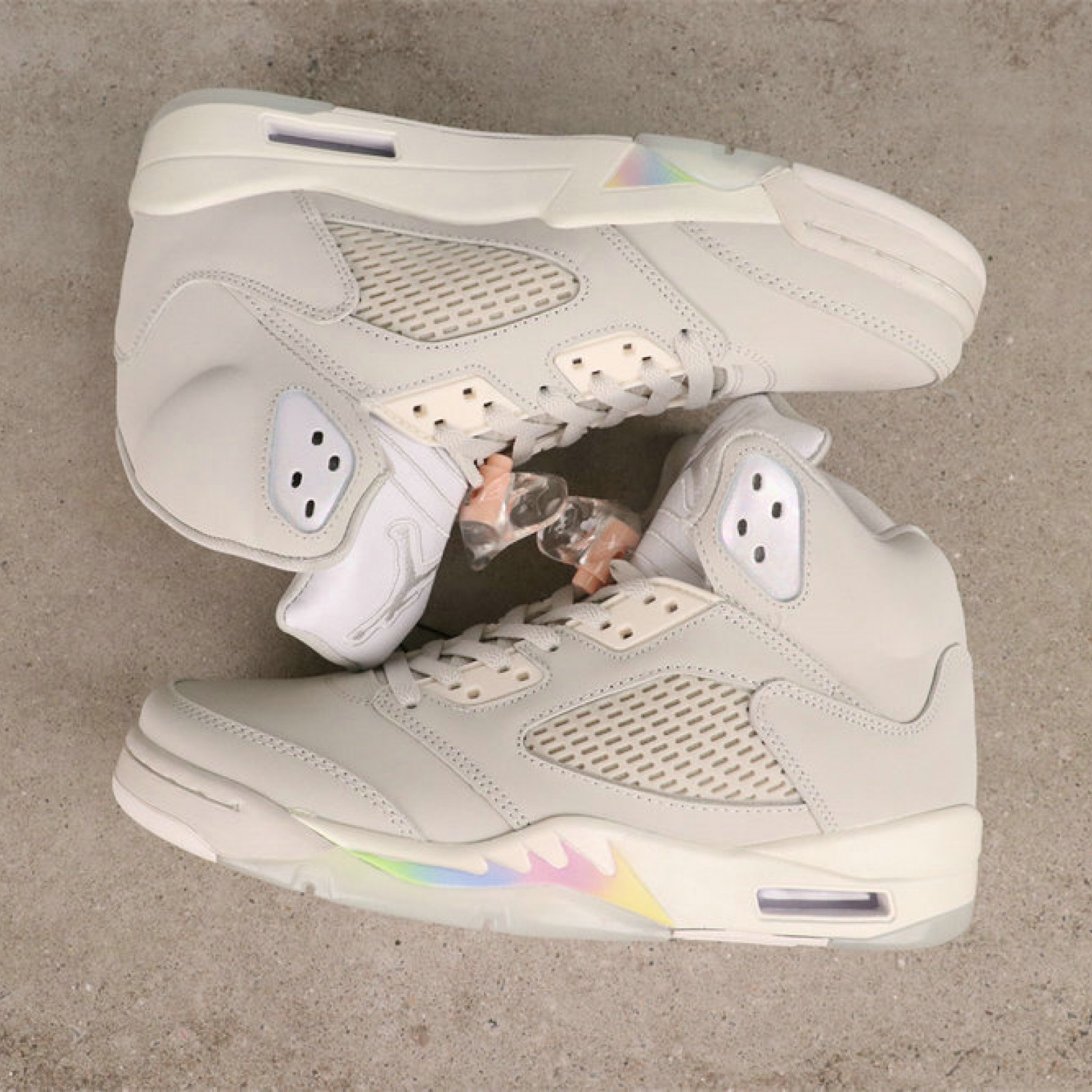 Air Jordan 5 Year of the Snake HF3183-001