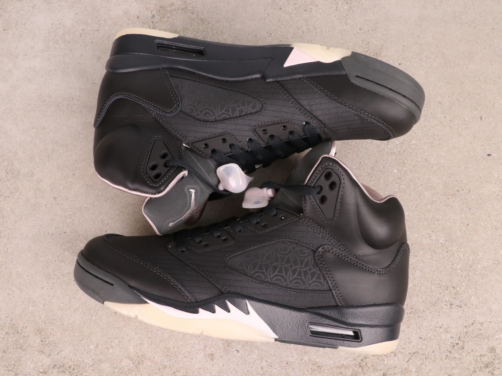 Air Jordan 5 x PSG HQ3004-001