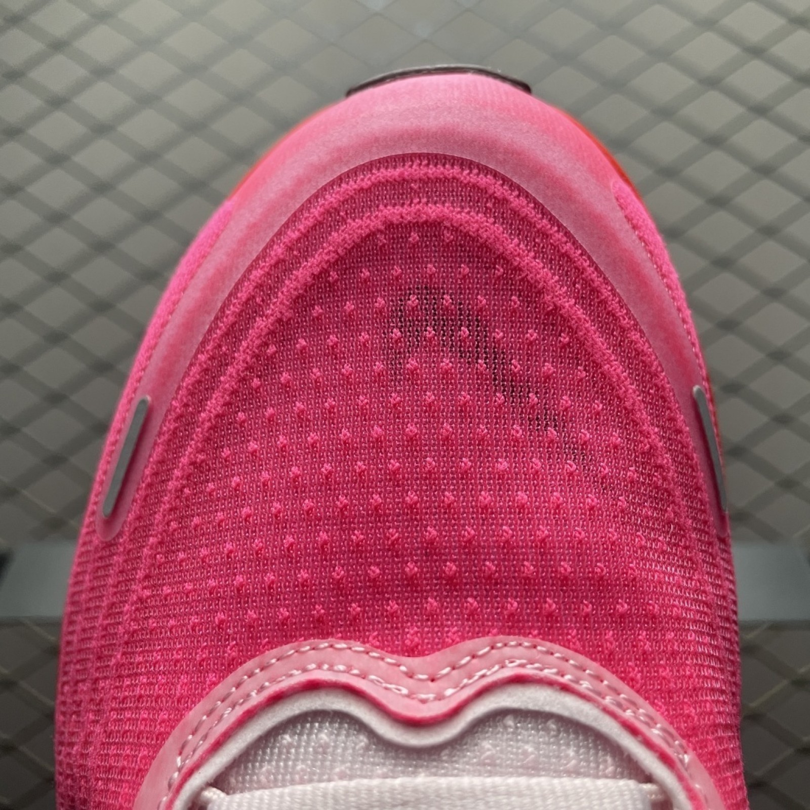 Nike Vomero Plus HV8154-604